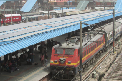 दिल्ली-कटरा यात्रियों के लिए रेलवे ने बढ़ाईं फेरियां