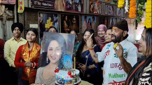 29 सालों से पप्पू सरदार मना रहे हैं यह अनोखा जन्मदिन।