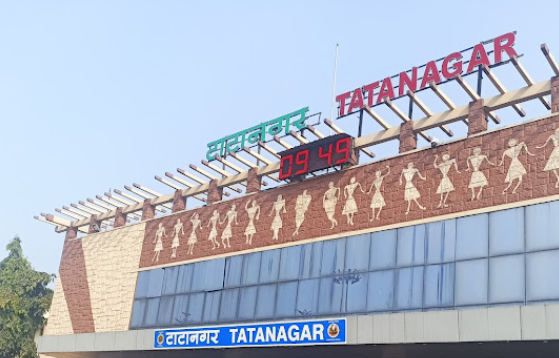 टाटानगर रेलवे यार्ड में तेंदुए की दस्तक से दहशत।